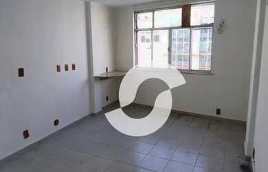 Imagem: O depósito possui 24m² de Área e está localizado em Centro