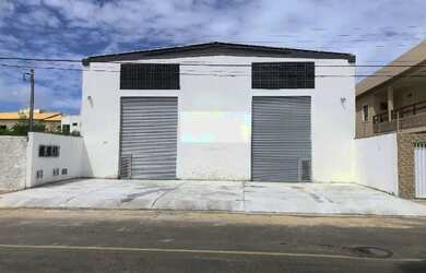 Imagem: O depósito possui 600m² de Área e está localizado em Aruana