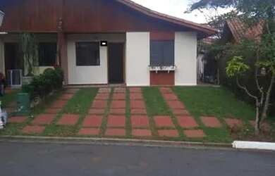 Imagem: A casa em condomínio possui 3 Dormitórios, 3 Banheiros, 2