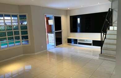 Imagem 1: Casa de condomínio para venda tem 185 metros - Recreio dos Bandeirantes