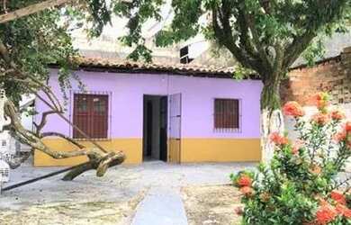 Imagem: A casa possui 2 Dormitórios, 1 Banheiro e está localizado