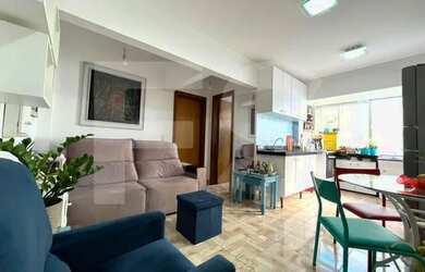 Imagem: O apartamento possui 1 Dormitório, 1 Banheiro, 1 Vaga na garagem