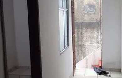 Imagem: A casa possui 1 Dormitório, 1 Banheiro e está localizado