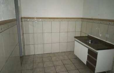 Imagem: A casa possui 1 Dormitório, 1 Banheiro, 35m² de Área e está