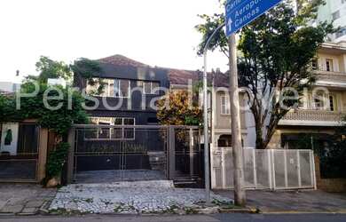 Imagem: A casa para alugar possui 3 Dormitórios, 3 Banheiros, 2 Vagas