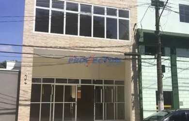 Imagem: O depósito possui 3 Vagas na garagem, 406m² de Área e está