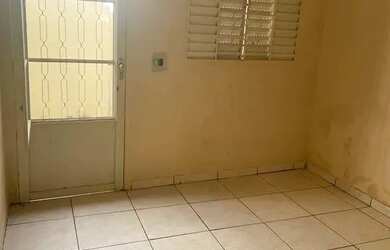 Imagem 2: Vendo essa casa no prive. 2 Dormitórios