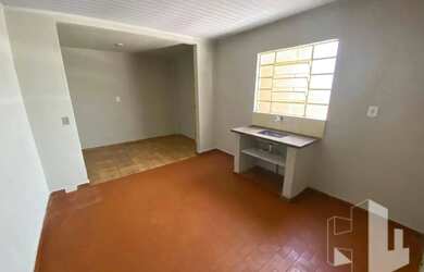 Imagem: A casa possui 2 Dormitórios, 1 Banheiro, 90m² de Área e