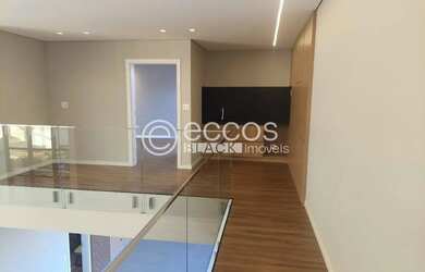 Imagem 8: Casa em condomínio à venda, 5 quartos, 3 suítes, 4 vagas, Alphaville...