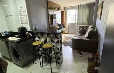 Imagem: O apartamento possui 1 Dormitório, 1 Banheiro, 1 Vaga na garagem