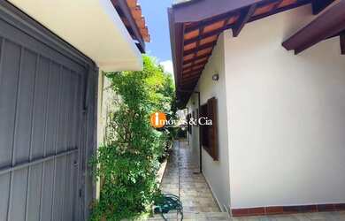 Imagem 5: Oportunidade Rara em Atibaia Casa 290m² em Terreno Nobre por R$ 1.3M