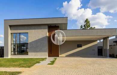 Imagem: A casa em condomínio possui 4 Dormitórios, 5 Banheiros, 5