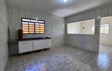 Imagem 10: Casa Térrea à venda com 2 dormitórios e churrasqueira no quintal na...