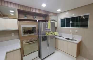 Imagem 6: Casa com 5 quartos sendo 3 suítes, área gourmet com jacuzzi, piscina aquecida, em Bairro B