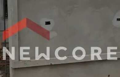 Imagem: A casa possui 2 Dormitórios, 1 Banheiro, 2 Vagas na garagem