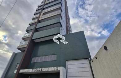 Imagem: O apartamento possui 1 Dormitório, 1 Banheiro, 1 Vaga na garagem