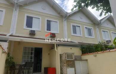 Imagem: A casa em condomínio possui 2 Dormitórios, 2 Banheiros, 1