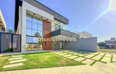 Imagem: A casa em condomínio possui 4 Dormitórios, 5 Banheiros, 4