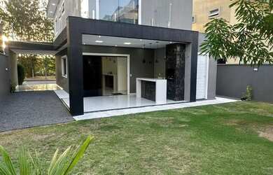 Imagem: A casa em condomínio possui 3 Dormitórios, 3 Banheiros, 4