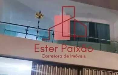 Imagem: A casa possui 5 Dormitórios, 2 Banheiros, 4 Vagas na garagem