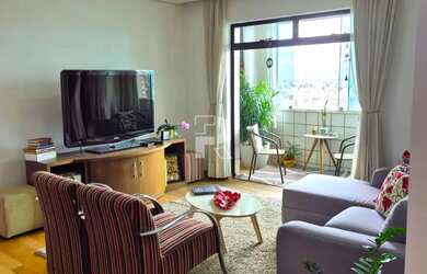 Imagem: O apartamento possui 3 Dormitórios, 2 Banheiros, 2 Vagas na