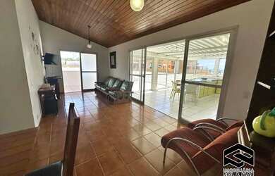 Imagem: O apartamento na cobertura possui 5 Dormitórios, 3 Banheiros