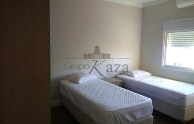 Imagem 12: Casa de condomínio sobrado para venda tem 388 metros quadrados com 4 Suites