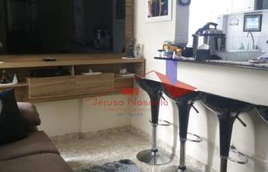 Imagem: O apartamento possui 1 Dormitório, 1 Banheiro, 1 Vaga na garagem