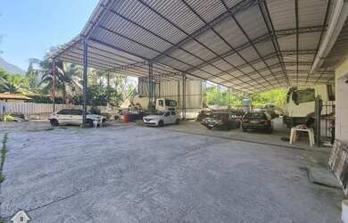 Imagem: O terreno possui 2.214m² de Área e está localizado em Itanhangá