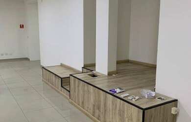 Imagem: Sobreloja para locaçao, no Tatuapé, em região privilegiada