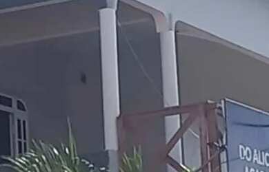 Imagem: A casa possui 5 Dormitórios e está localizado em Pintolândia