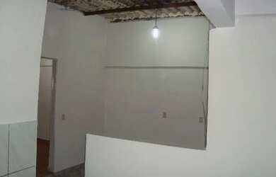 Imagem: A casa possui 2 Dormitórios, 1 Banheiro, 200m² de Área e