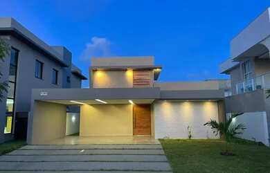 Imagem: A casa possui 3 Dormitórios, 3 Banheiros, 3 Vagas na garagem