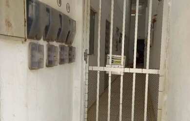 Imagem: A casa possui 1 Dormitório, 1 Banheiro e está localizado