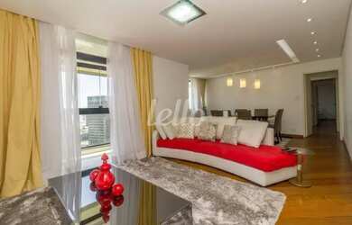 Imagem: O apartamento possui 3 Dormitórios, 2 Banheiros, 2 Vagas na