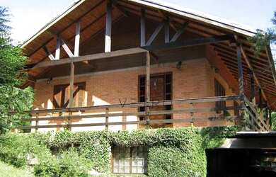 Imagem: O terreno possui 5.430m² de Área e está localizado em Gramado