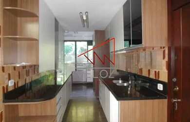 Imagem 13: Apartamento para venda possui 380 metros quadrados com 4 quartos em Lagoa - Rio de Janeiro