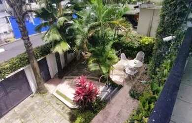 Imagem: A casa possui 3 Dormitórios, 2 Banheiros, 1 Vaga na garagem