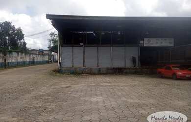 Imagem: O depósito possui 700m² de Área e está localizado em Centro