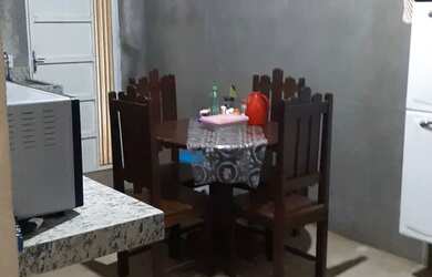 Imagem 1: Vende-se está casa. 200m² de Área, 2 Vagas na garageme3 Dormitórios