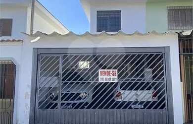 Imagem: A casa possui 2 Dormitórios, 3 Banheiros, 2 Vagas na garagem