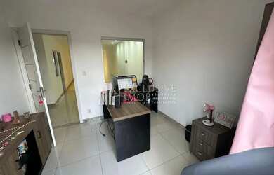 Imagem 10: Imóvel para venda possui 220 metros quadrados com 4 quartos