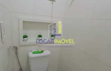 Imagem 10: Casa com 5 quartos sendo 3 suítes, área gourmet com jacuzzi, piscina aquecida, em Bairro B