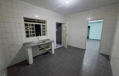 Imagem 4: VENDO CASA NA JURUNAS MM. 1 Vaga na garageme2 Dormitórios