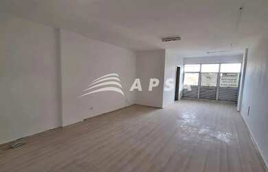 Imagem: O depósito possui 27m² de Área e está localizado em Cascadura