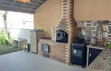 Imagem 3: Maravilhosa Casa com 5 quartos 2 suítes no Condomínio Residencial Ubatã