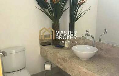 Imagem 8: Casa para locação, 4 quartos, 2 suítes e 2 semi, DCE, quintal, ótimo acabamento, linda vis