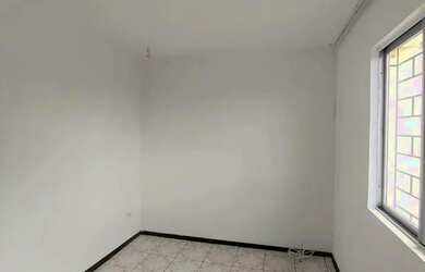 Imagem 7: Sobrado para Locação em Curitiba, Bairro Alto, 3 dormitórios, 1 suíte,...