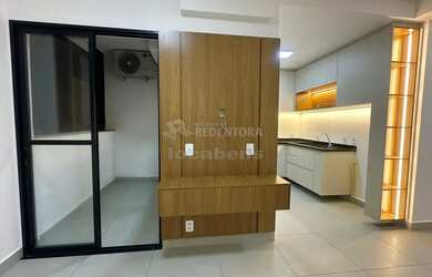 Imagem: O apartamento possui 3 Dormitórios, 2 Banheiros, 2 Vagas na