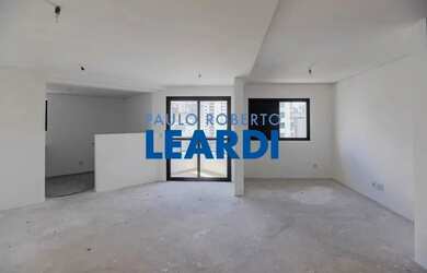 Imagem: O apartamento na cobertura possui 2 Dormitórios, 2 Banheiros